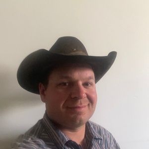 Meet your Posher, Chad